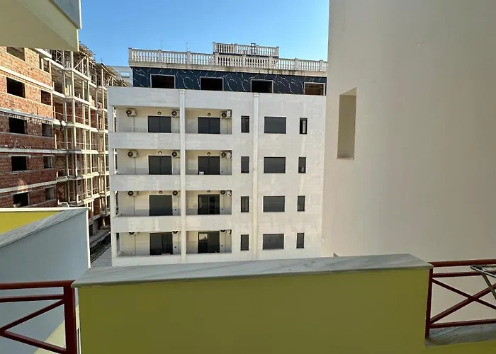 Ne Golem,durres,albania 2 Min From Sea